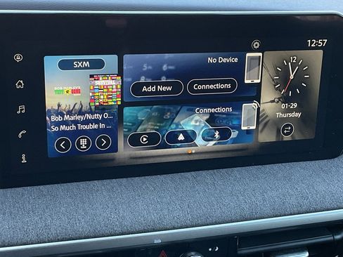 Used 2025 Nissan Kicks SV image 31