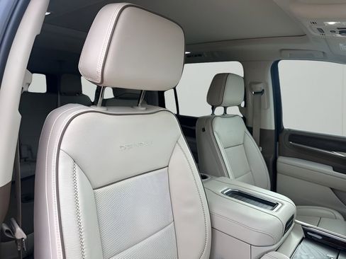 Certified 2023 GMC Yukon XL Denali image 15