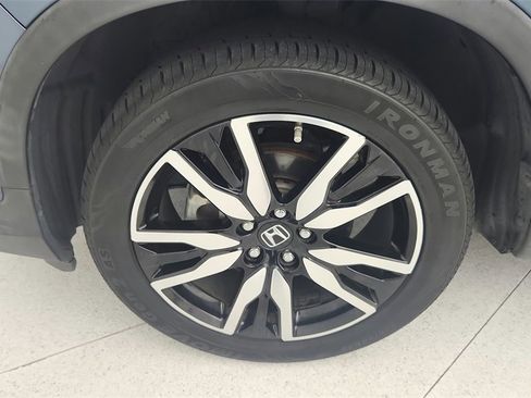 Used 2020 Honda Pilot Touring image 32