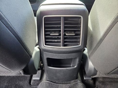 Used 2024 Kia Sportage LX image 11