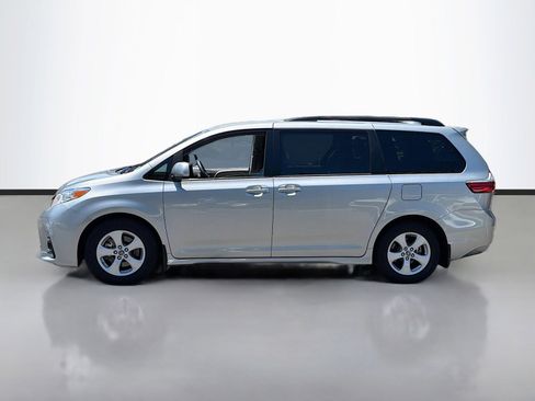 Used 2020 Toyota Sienna LE FWD image 8