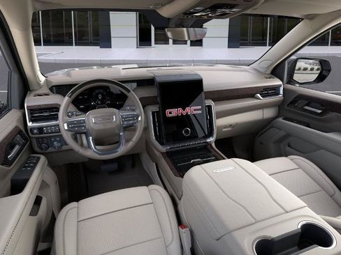 New 2026 GMC Yukon Denali w/ Denali Reserve Package AWD/4WD image 15