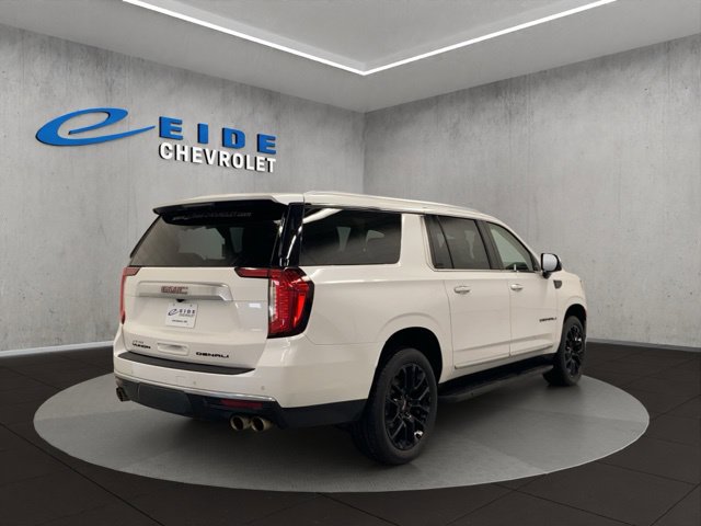 Used 2023 GMC Yukon XL Denali w/ Max Trailering Package AWD/4WD image 14