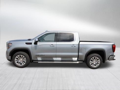 New 2026 GMC Sierra 1500 Denali w/ Technology Package AWD/4WD image 4