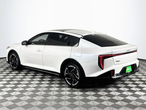 Used 2026 Kia K4 GT-Line w/ GT-Line Premium Package FWD image 6