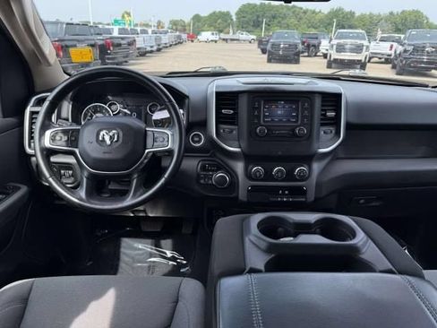 Used 2019 RAM 1500 Big Horn AWD/4WD image 15
