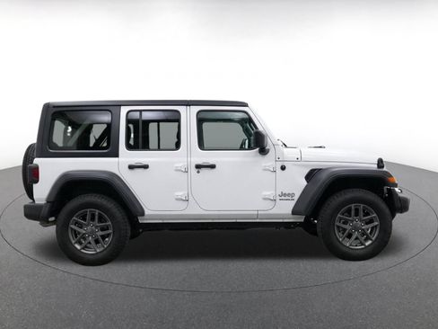 Used 2025 Jeep Wrangler Unlimited Sport AWD/4WD image 10