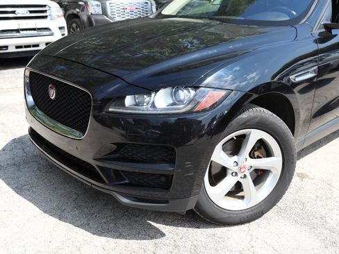 Used 2017 Jaguar F-PACE Premium AWD/4WD image 2
