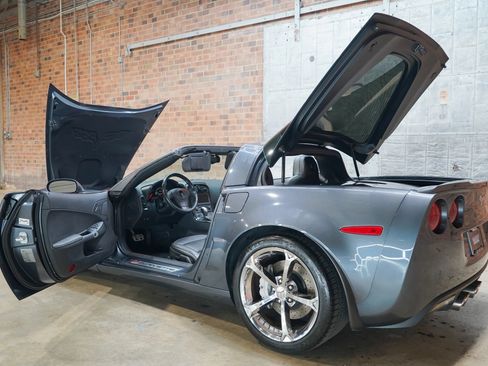 Used 2013 Chevrolet Corvette Grand Sport w/ 3LT Preferred Equipment Group RWD image 27