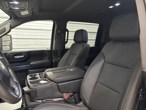 Used 2024 Chevrolet Silverado 3500 W/T w/ WT Convenience Package AWD/4WD image 9