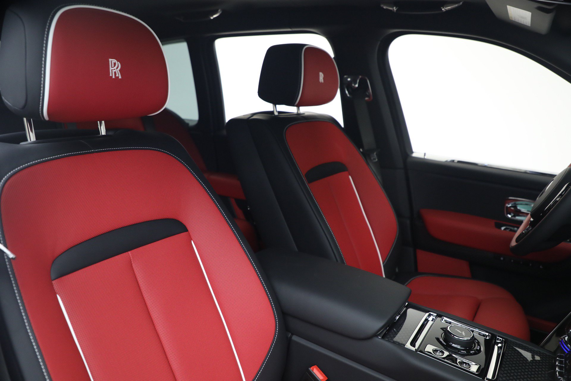 New 2027 Rolls-Royce Cullinan Black Badge AWD/4WD image 20