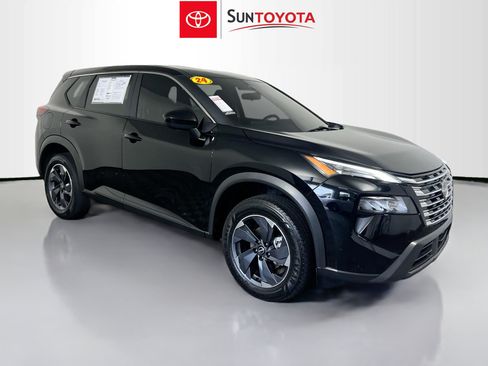 Used 2024 Nissan Rogue SV FWD image 1