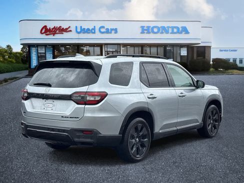 Used 2026 Honda Pilot Black Edition image 5