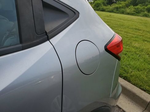 Used 2019 Honda HR-V LX image 10