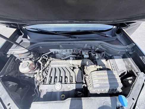 Used 2019 Volkswagen Atlas SE w/ Towing Package AWD/4WD image 19