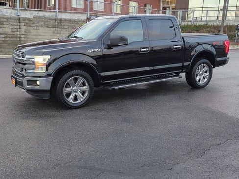 Used 2018 Ford F150 Lariat w/ Equipment Group 502A Luxury image 3