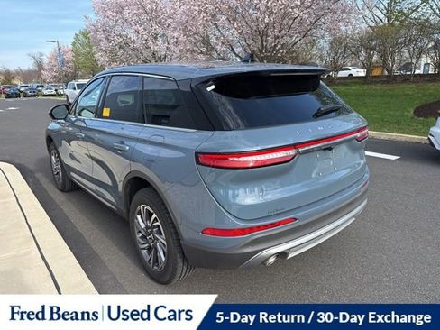 Used 2025 Lincoln Corsair AWD image 4