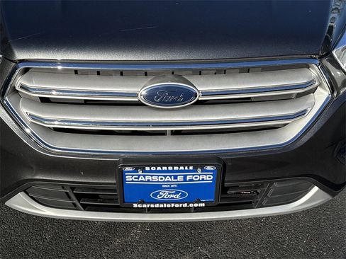 Used 2019 Ford Escape SE image 41