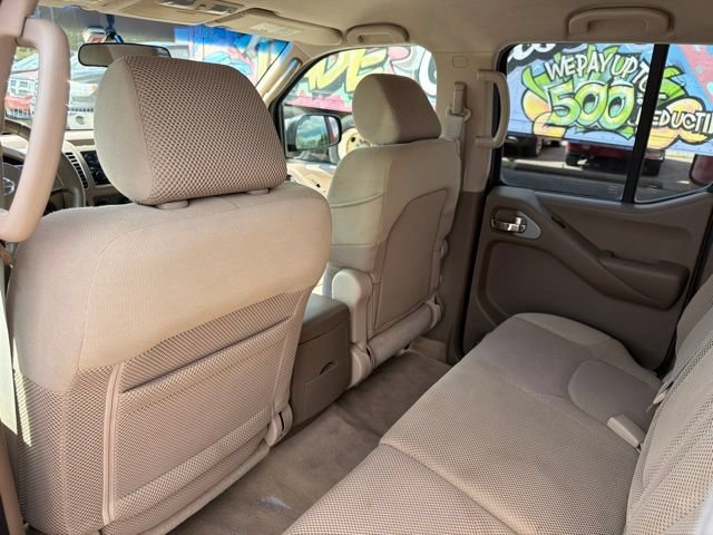Used 2007 Nissan Frontier SE w/ Power Pkg AWD/4WD image 17