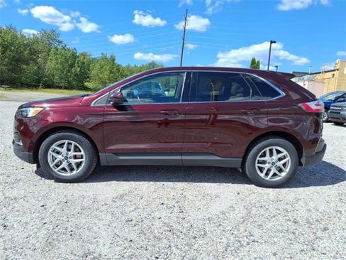Used 2022 Ford Edge SEL w/ Convenience Package image 6