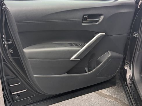 Used 2025 Toyota Corolla Cross AWD Hybrid image 10