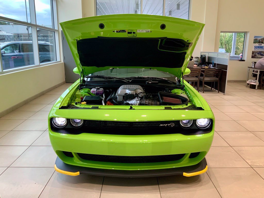 Used 2023 Dodge Challenger SRT Hellcat w/ Driver Convenience Group RWD image 4
