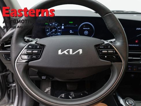 Used 2024 Kia Niro Wind w/ Wind Preserve Package FWD image 10