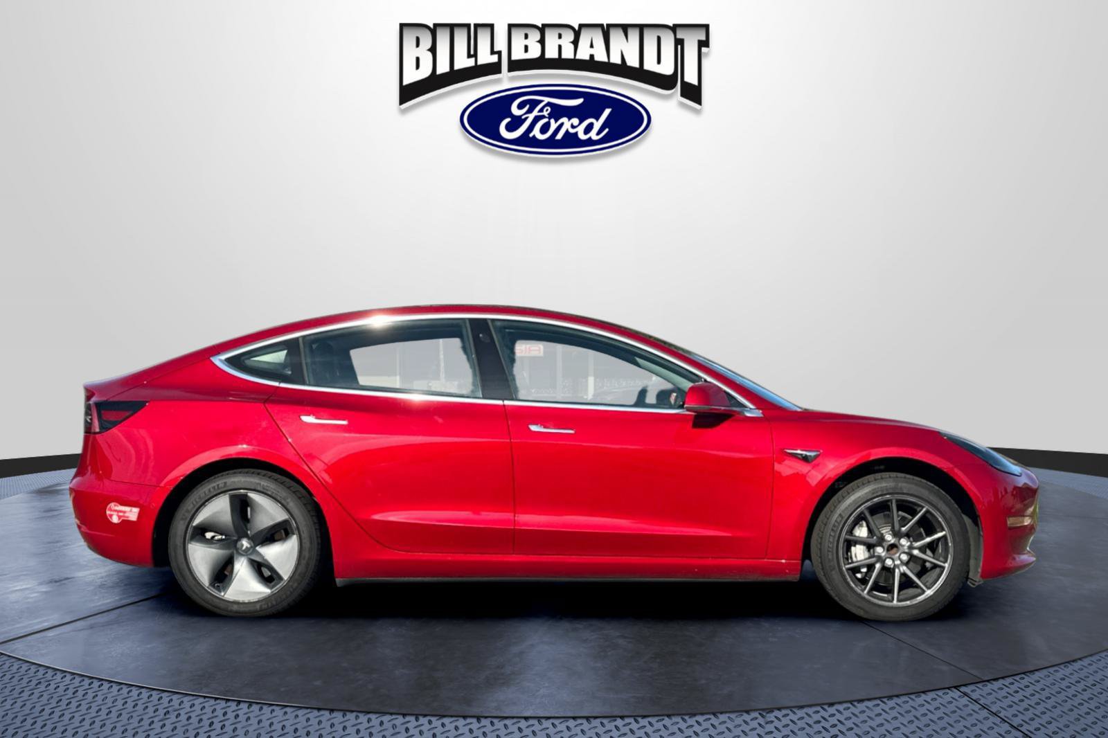 Used 2018 Tesla Model 3 Long Range RWD image 2
