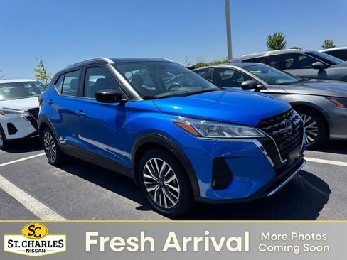 Used 2024 Nissan Kicks SV FWD image 1