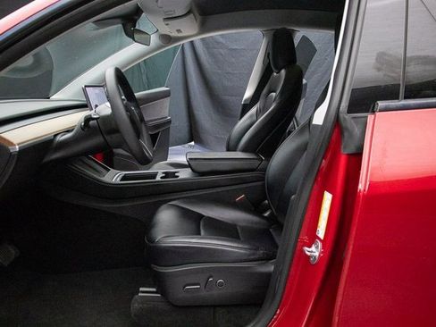 Used 2021 Tesla Model Y Long Range image 27