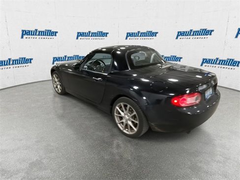Used 2012 MAZDA MX-5 Miata Touring image 8