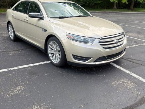 Used 2017 Ford Taurus Limited FWD image 12