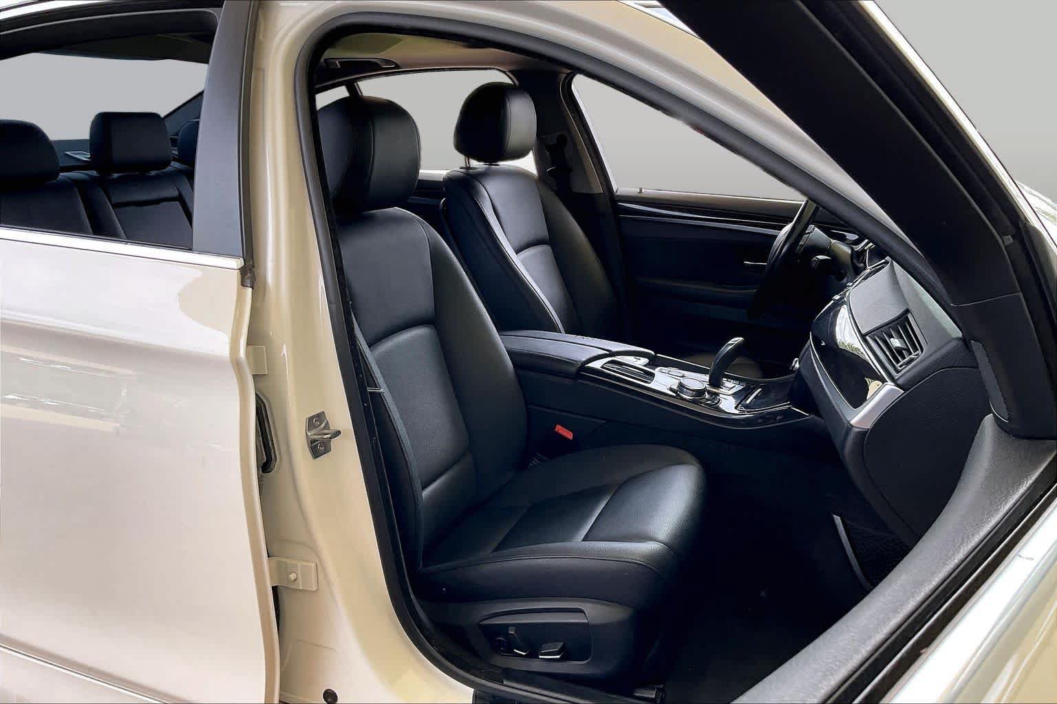 Used 2015 BMW 528i Sedan RWD image 8