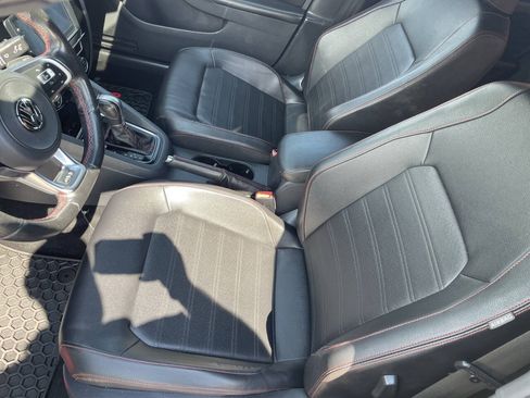 Used 2017 Volkswagen Jetta GLI FWD image 20