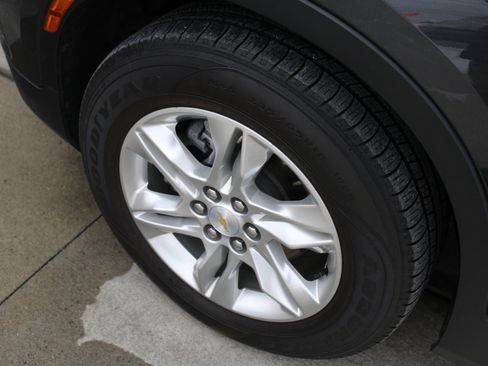 Used 2021 Chevrolet Blazer LT image 32