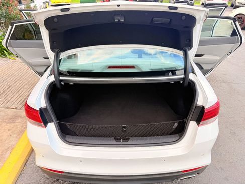Used 2018 Kia Optima EX FWD image 10