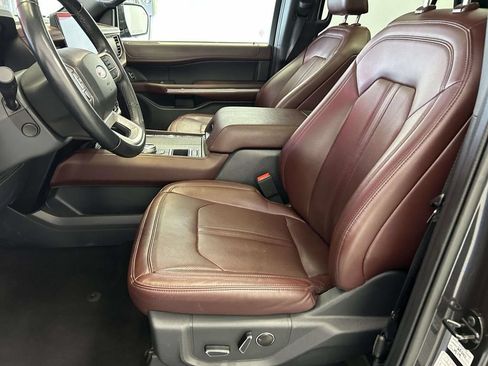 Used 2024 Ford Expedition Limited RWD image 18
