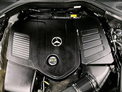Used 2026 Mercedes-Benz GLC 300 4MATIC image 31