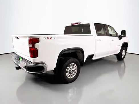 Used 2023 Chevrolet Silverado 2500 LT image 10