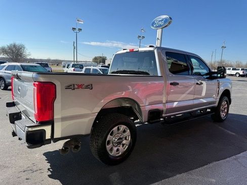 Used 2024 Ford F250 XLT AWD/4WD image 6