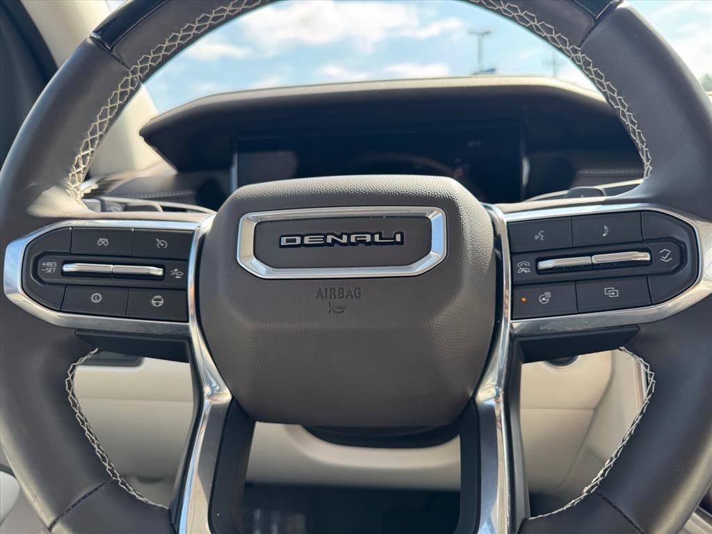 Used 2026 GMC Acadia Denali w/ Super Cruise Package FWD image 19