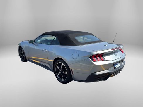 Used 2025 Ford Mustang Premium RWD image 12
