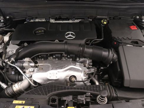 Certified 2023 Mercedes-Benz GLB 250 image 27