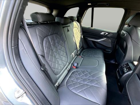 Used 2024 BMW X5 xDrive40i w/ Premium Package AWD/4WD image 19