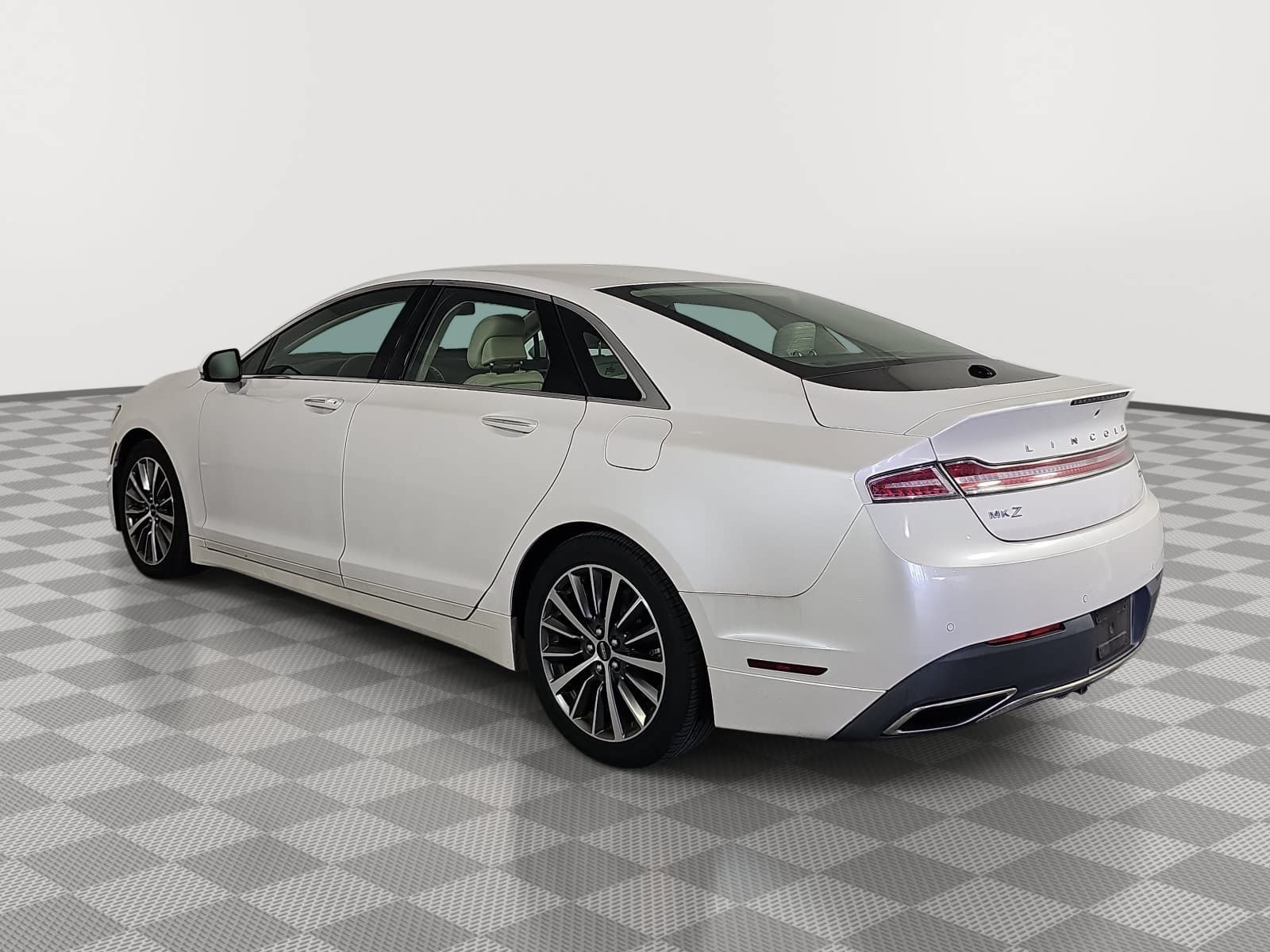 Used 2019 Lincoln MKZ Premiere FWD image 6