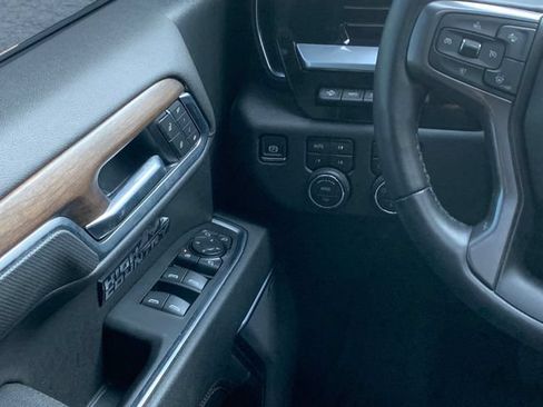 Used 2026 Chevrolet Silverado 1500 High Country AWD/4WD image 19