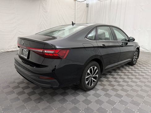 Used 2025 Volkswagen Jetta S image 2