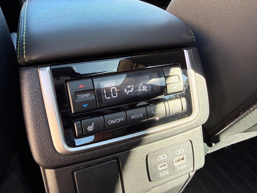 Used 2023 Subaru Ascent Onyx Edition Limited AWD/4WD image 9