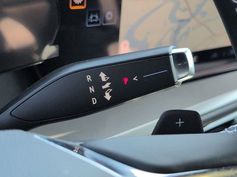 New 2026 Chevrolet Traverse LT w/ Driver Confidence Package image 23