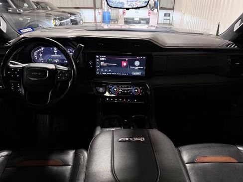 Used 2024 GMC Sierra 2500 AT4 w/ AT4 Premium Plus Package AWD/4WD image 32